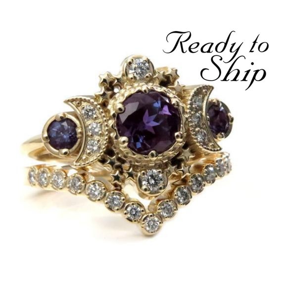 Ready to Ship Size 6 - 8 -Chatham Alexandrite Cosmos Gold Moon Engagement Ring Set - Moon & Star Celestial Wedding Rings