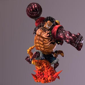 Peut inclure: Figurine détaillée d'un personnage musclé aux couleurs rouge et orange. La figurine est posée de manière dynamique, un bras levé en poing. La base est orange flamboyant, et le personnage a les cheveux noirs et une expression déterminée.