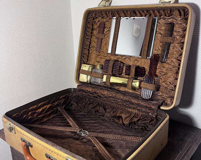 PIMLICO STRIPE SAND LUXE VANITY TRAIN CASE main image 1