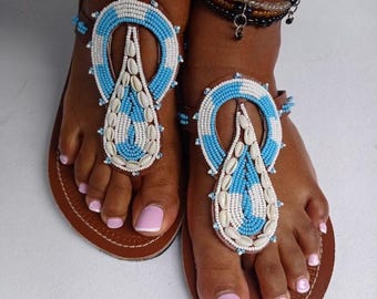 Ręcznie robione skórzane sandały Masajów z koralikami | Letnie obuwie w stylu boho i etnicznym