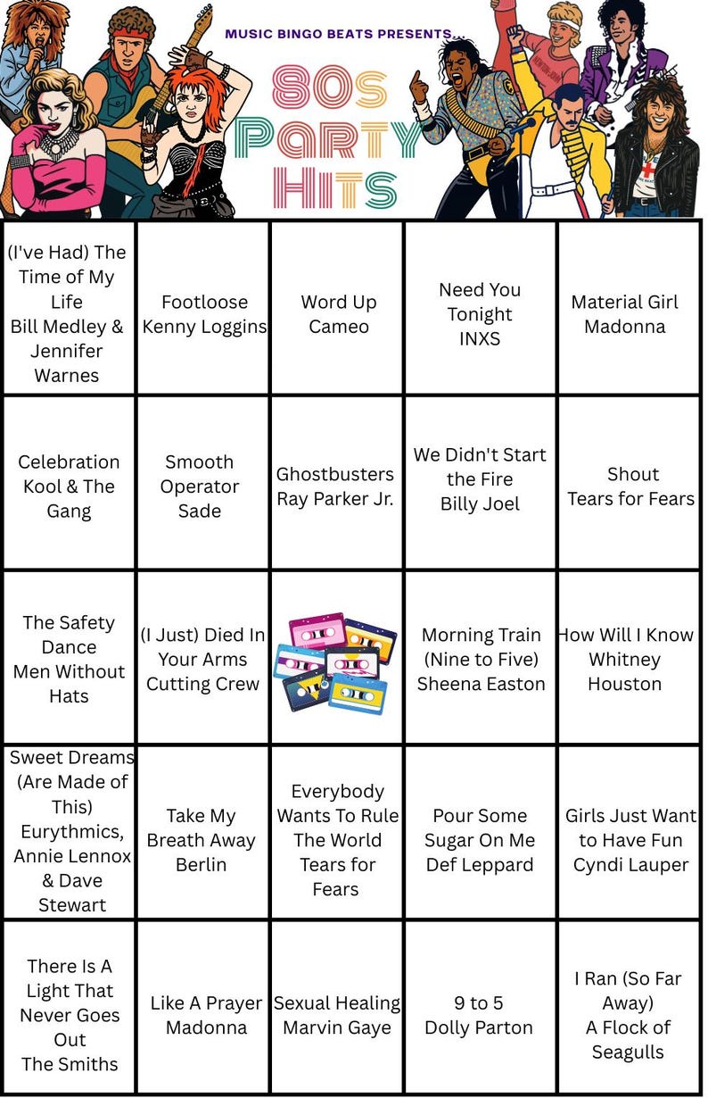 K&ouml;nnte beinhalten: Eine Bingo-Karte mit 80er-Jahre-Party-Hits, mit Songtiteln und K&uuml;nstlernamen. Oben auf der Karte befinden sich Illustrationen von Musikern. Kassetten befinden sich in der Mitte. Die Karte enth&auml;lt Songs wie "Material Girl" und "Sweet Dreams".