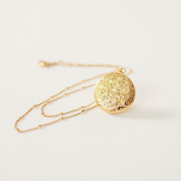 Vintage Floral Locket with Photos on Satellite Chain in Silver, Rose Gold and Gold.