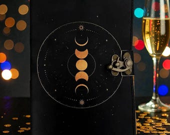 Diario grimorio de cuero con fases lunares, libro de hechizos hecho a mano