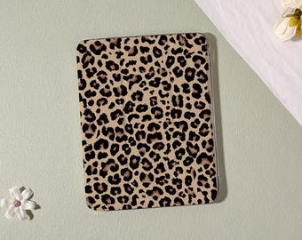 Étui pour iPad série rétro marron avec porte-crayon pour iPad Pro 2025/2024 13 pouces/11 pouces, Air 7-11/13 pouces, coque iPad 10/9/8ème, coque iPad Mini 4/5/6/7, cadeau