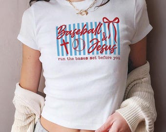 Camiseta de bebé con Jesús y béisbol Y2K, camiseta de béisbol cristiana, camiseta de Jesús, camiseta para el día del juego deportivo de fe, diseño de rayas, camiseta de moda