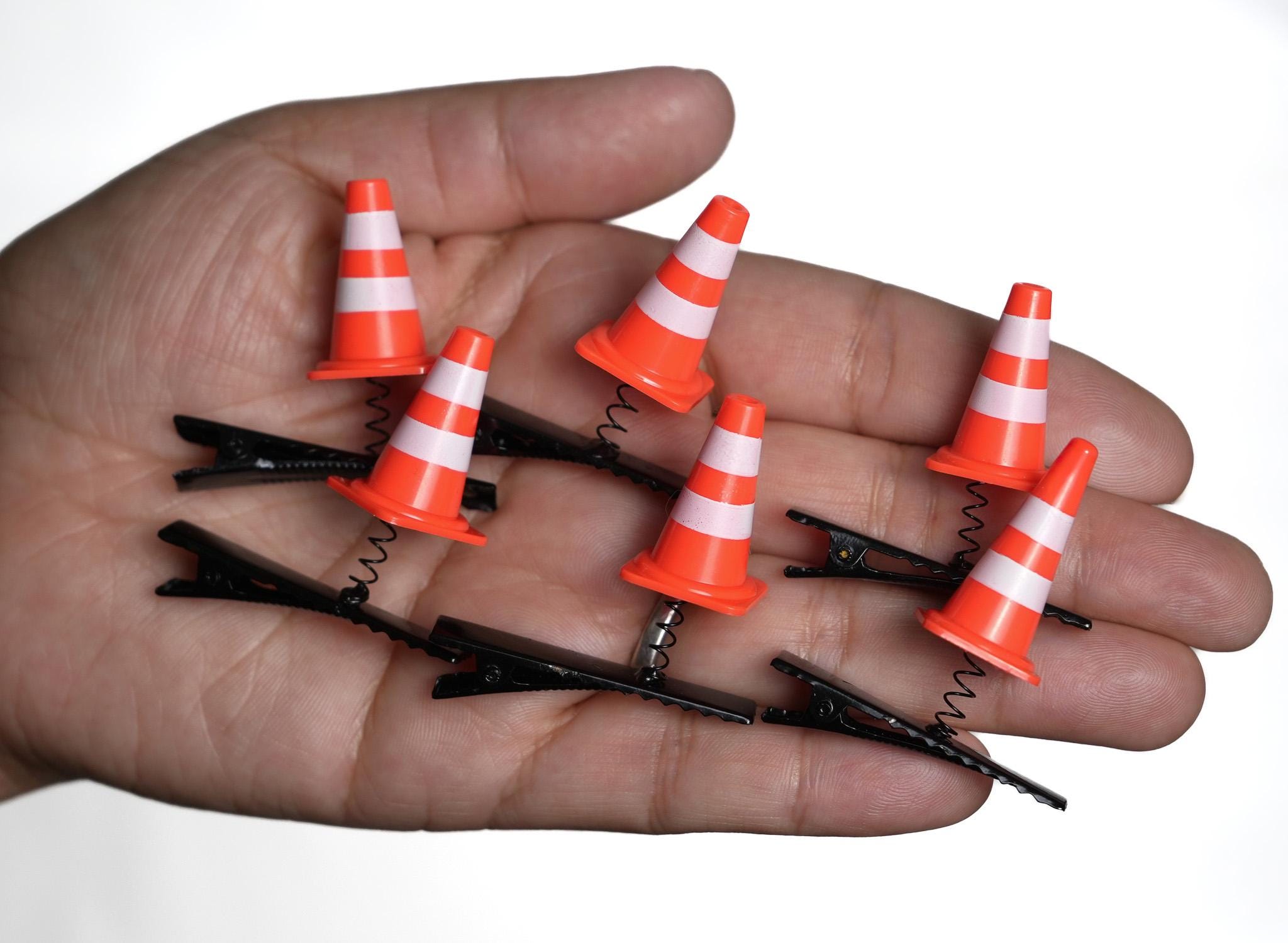 16 Mini Cônes De Signalisation Toyvian – Jouet éducatif, Décoration Gâteau, PP, Apprentissage Sécurité Routière