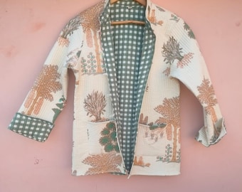 Floral Quilted Jackets Cotton White Bohemian Style Fall Winter Coat, Vintage Boho Wedding Reversible Kantha Jacket For Unisex