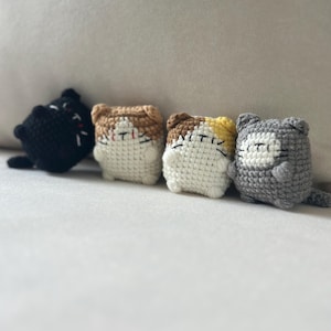 Gehaakt amigurumi-patroon kat: 4-in-1 niet-gestikte broodknuffels (pdf-patroon)
