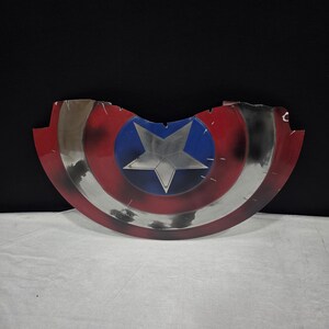 Battle Damaged Captain America Metal Shield Replica – Cosplay Display Decor image 3