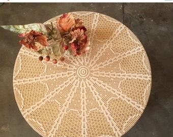 Vintage Tablecloth_ON SALE Tablecloth Country Living _Vintage Handmade Crochet Tablecloth_Vintage Style Tablecloth_Round Table Linens for Ho