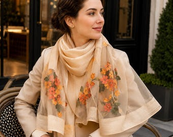 Bloemenprint sjaal van imitatiezijde voor dames, lichtgewicht zomerse zonnesjaal, doorschijnende lange omslagdoek, elegante beige-grijze sjaal met bloemenprint, zomercadeau, 70 x 180 cm