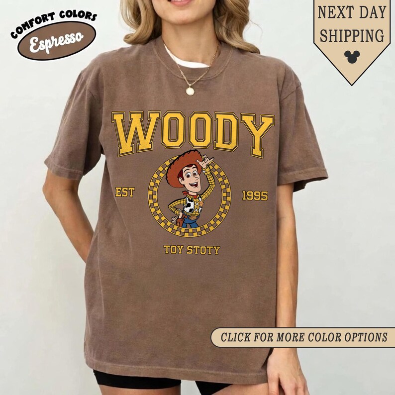 Puede incluir: Juego de tres tazas de cer&aacute;mica con acabado mate moteado. Las tazas son de color crema, gris claro y gris oscuro. Cada taza tiene un dise&ntilde;o simple y minimalista, ideal para caf&eacute; o t&eacute;.