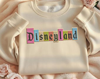 Camiseta bordada de Disneyland 2026, sudadera con bordado de Disney en tonos pastel, bonita camiseta de cuello redondo de Disneyland, camiseta de viaje a Disney, regalo bordado