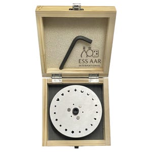 Cortador de discos con 19 perforaciones de formas diminutas, únicas y adorables / 19 formas diferentes / Calidad prémium / Caja de madera de regalo /