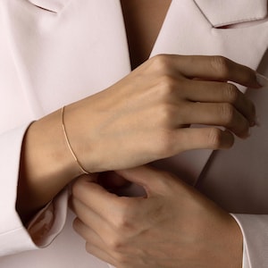 14K Solid Gold Dainty Chain Bracelet, Minimal Gold Thin Bracelet, Real Gold Everyday Jewelry, Elegant Delicate Gift for Her