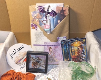 Blind Date Book-Dragon Fantasy Book Box: Costume Jewellery & Dragon Accessories