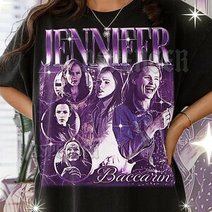 Könnte beinhalten: Ein Set aus drei Keramikbechern mit gesprenkelter, matter Oberfläche. Die Becher sind in den Farbtönen Creme, Hellgrau und Dunkelgrau gehalten. Jeder Becher hat ein schlichtes, minimalistisches Design und einen abgerundeten Henkel.