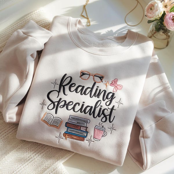 Felpa ricamata con scritta "Reading Specialist", maglietta per insegnanti Comfort Colors