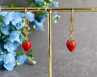 Boucles d'oreilles émaillées fraises rouges, bijoux fruits, baies, cadeau de Noël pour fille