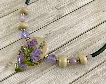 Flower lavande jewelry - gift for women - murano glass necklace - bohemian necklace - Artisan handmade lampwork - choker bib necklace