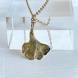 Gingo Leaf Brass,Ginkgo Necklace, Gold Ginkgo Leaf Pendant, Brass Pendant, Ginkgo Biloba, Bohemian Jewel, Bridesmaid gift,