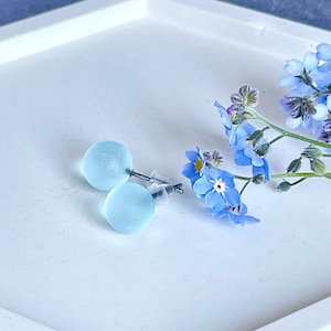 Mini Blue Sea Glass Lampwork Earrings - Beachy Summer Elegance, Beach earrings Ocean earrings Summer earrings Marine earrings