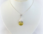 Verkauf 40 % Green Flower Anhänger echte Blume Schmuck Harz getrocknete Blumen echte Blume Halskette pflanzliche Farben ovale Harz Halsbandanhänger