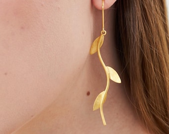 Blattgold Ohrringe: Von der Natur inspirierter botanischer Schmuck