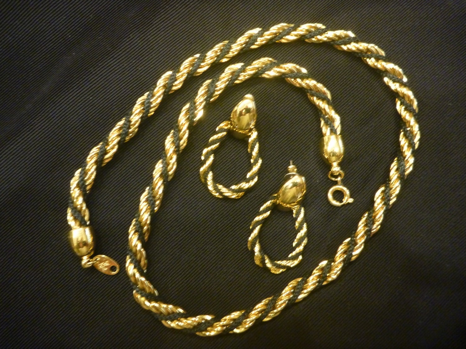 Vintage TRIFARI Gold and Black Rope 
