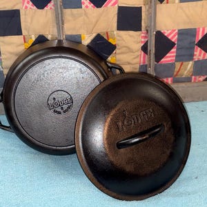 Lodge Cast Iron Dutch Oven