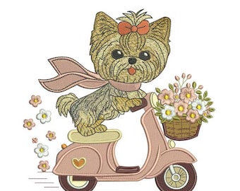 Ricamo di un Yorkshire Terrier su uno scooter rosa / Yorkshire Terrier con cestino di fiori / Motivo ricamato di un cane primaverile