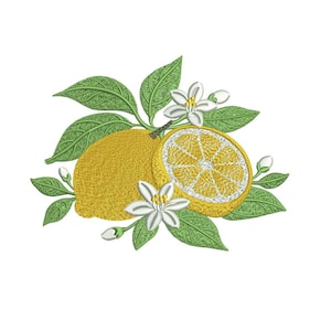 Może przedstawiać: Haftowany wzór cytryny z plasterkiem, zielonymi liśćmi, białymi kwiatami i pąkami. Cytryna jest żółta o teksturowanym wyglądzie. Liście są zielone, a kwiaty mają białe płatki i żółte środki.