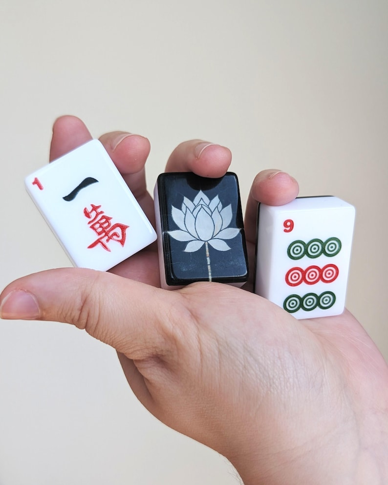 BACK IN STOCK! White Lotus American Mahjong Tiles with Display Box, Black and White Mahjong tiles Set, 166 Piece Tile Set image 4