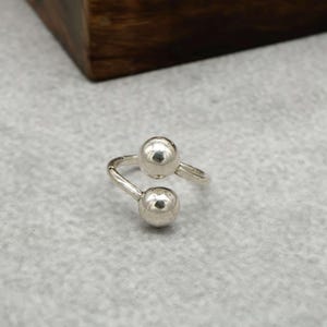 Silver Double Bubbles Ring, Ball Ring, Modern Geometric, Statement Jewelry