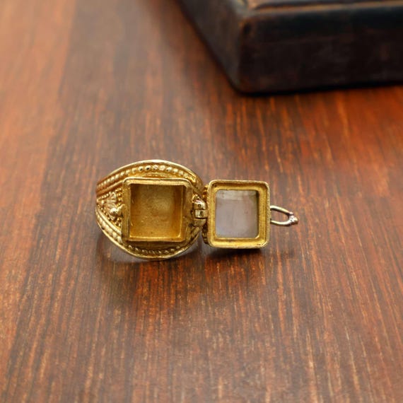 Vintage Style Moonstone Pillbox Ring - Golden Tone Secret Locket Ring