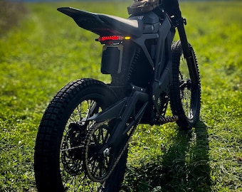 NOUVEAU ForgeV3 ! Section arrière courte pour E-Ride Pro SR/ SS3.0/2.0 avec support de plaque d'immatriculation magnétique à dégagement rapide