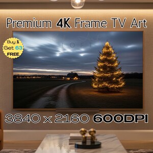 以下が含まれることがあります： 大きな長方形の4KフレームTVは、ライトアップされたクリスマスツリーのある風光明媚な風景を表示します。画像には、曇り空の下の納屋に通じる曲がりくねった道が写っています。画面のテキストは「Premium 4K Frame TV Art」と「3840 x 2160 600DPI」です。