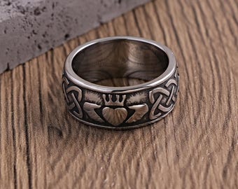 Claddagh Ring for Men, Celtic Knot Band