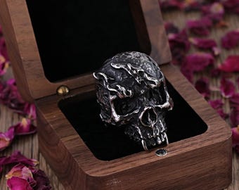 Skull Ring