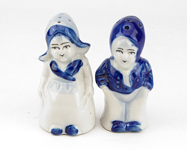 Vintage Dutch Holland Salt and Pepper Shakers Blue and White Cork