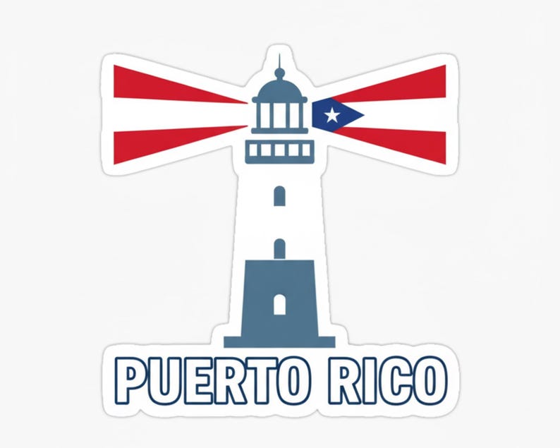 Op de afbeelding: Een sticker met een witte vuurtoren met een blauwe top en basis. Rode en witte strepen lopen vanaf de bovenkant, en een blauwe vlag met een witte ster staat rechts. Het woord "PUERTO RICO" staat eronder in blauw.