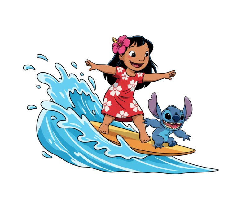 Pu&ograve; includere: Illustrazione di una ragazza in un vestito rosso con fiori bianchi e un fiore rosa tra i capelli che fa surf su una tavola da surf gialla. Un personaggio alieno blu fa surf con lei. L'onda &egrave; blu e bianca.