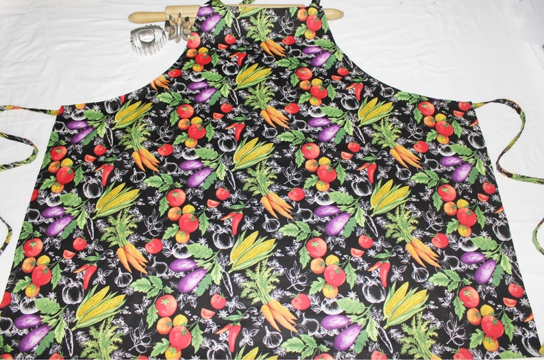 Plus Size Vegetable Harvest Apron ready to ship image 2