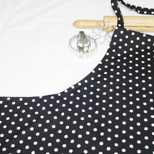 Plus Size Black and White Dots Apron - ready to ship