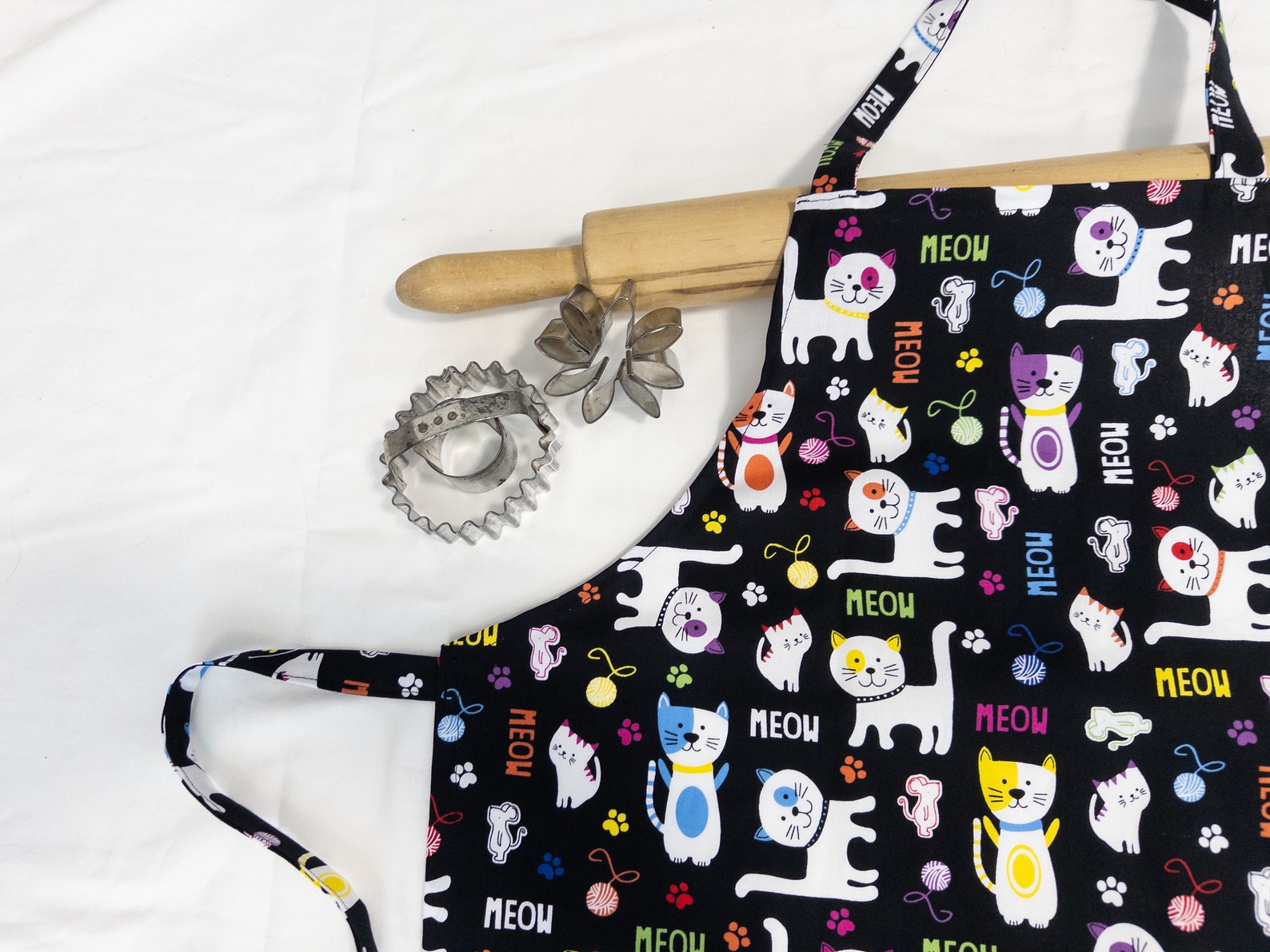 Child Apron - Colorful Cats on Black - ready to ship
