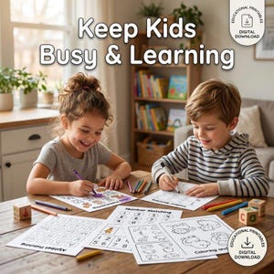 K&ouml;nnte beinhalten: Zwei Kinder sitzen an einem Holztisch und malen und arbeiten an Lernmaterialien. Die Materialien umfassen Buchstaben- und Zahlenzuordnungen sowie Ausmalbilder. Der Text "Keep Kids Busy & Learning" ist oben im Bild zu sehen.