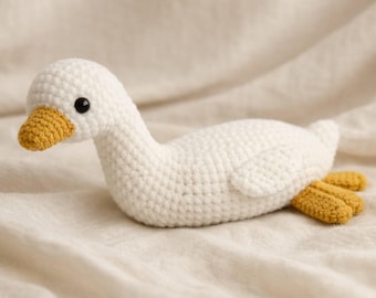 Little Goose Amigurumi Pattern PDF – No Sew Crochet Goose Toy, Plush Snuggler, Easy Animal Tutorial