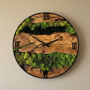 Handgemaakte olijfhouten moswandklok • Natuurlijk rustiek decor