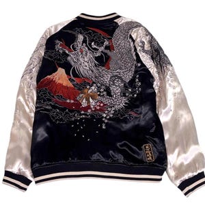Tangled Soul 絡繰魂 XL embroidered sukajan japanese dragon jacket black mount fuji sakura reversible souvenir jacket mens size extra large mc