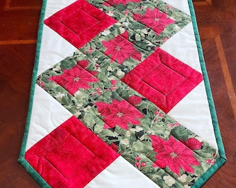 Quilted Christmas Table Runner
